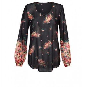 Cabi Blooming Blouse NWOT